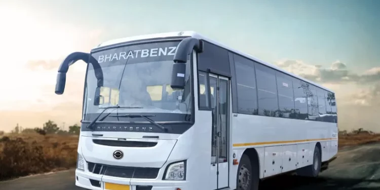 ഇന്ത്യൻ-റോഡുകൾ-ഇനി-ഇവൻ-ഭരിക്കും!-ഭാരത്ബെൻസിൻ്റെ-പുതിയ-19.5-ടൺ-കിംഗ്-bb1924-എത്തി