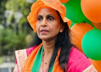 തെരഞ്ഞെടുപ്പ്-ദിവസം-ബിജെപി-സ്ഥാനാർഥി-ആർ-ശ്രീലേഖ-നടത്തിയത്-ഒന്നാന്തരം-പറ്റിപ്പ്-പരിപാടി,-സമൂഹമാധ്യമത്തിലൂടെ-പങ്കുവെച്ചത്-വ്യാജ-പ്രീ-പോൾ-സർവേ!!-കളക്ടറോടും-റിട്ടേണിങ്-ഓഫീസറോടും-റിപ്പോർട്ട്-ആവശ്യപ്പെട്ട്-തെരഞ്ഞെടുപ്പ്-കമ്മിഷൻ