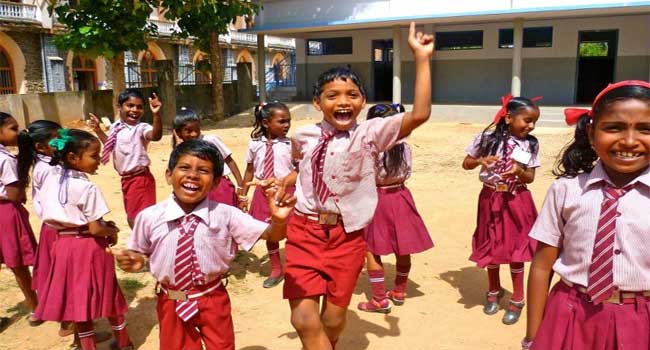 മക്കളേ-കോളടിച്ചു…-ഇത്തവണ-ക്രിസ്തുമസ്-അവധി-പത്തല്ല,-12-ദിവസം!!-വിദ്യാലയങ്ങൾ-തുറക്കുക-ജനുവരി-6ന്,-സ്കൂൾ-അവധി-ദിനങ്ങൾ-പ്രഖ്യാപിച്ച്-സർക്കാർ