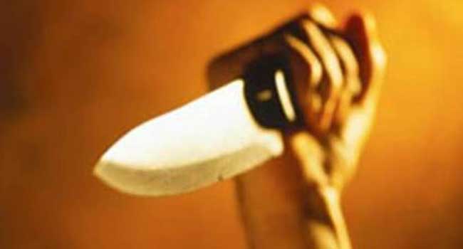 കുടുംബ-പ്രശ്നം,-അധ്യാപികയെ-സ്കൂൾ-വളപ്പിലിട്ട്-കുത്തിപ്പരുക്കേൽപ്പിച്ച-ശേഷം-ഭർത്താവ്-രക്ഷപ്പെട്ടു,-ആക്രമണത്തിനിരയായത്-മോസ്കോ-സ്വദേശിനി,-യുവതി-പരുക്കുകളോടെ-ആശുപത്രിയിൽ