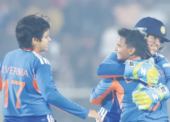 പെണ്‍പടയ്‌ക്ക്-വിജയത്തുടക്കം