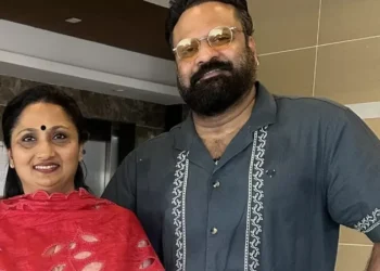 മേയർ-കസേര-കിട്ടിയില്ല,-പക്ഷേ-ദീപ്തിക്ക്-ടിനി-ടോമിന്റെ-വക-‘മാസ്’-ഡയലോഗ്!-സോഷ്യൽ-മീഡിയ-ഏറ്റെടുത്തു