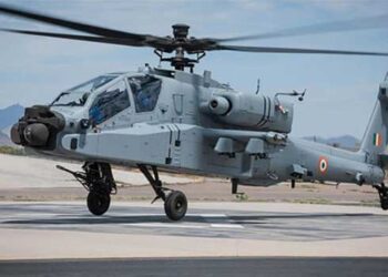 പാക്കിസ്ഥാനുമായുള്ള-പടിഞ്ഞാറൻ-അതിർത്തിയിൽ-ഇനി-അപ്പാച്ചെ-ഹെലികോപ്റ്ററുകൾ-വിന്യസിക്കും!!-മെച്ചപ്പെടുത്തിയ-ഡിജിറ്റൽ-കണക്റ്റിവിറ്റി,-ജോയിന്റ്-ടാക്റ്റിക്കൽ-ഇൻഫർമേഷൻ-ഡിസ്ട്രിബ്യൂഷൻ-സിസ്റ്റം,-റിയൽ-ടൈമിൽ-ഡ്രോണുകൾ-നിയന്ത്രിക്കാനുള്ള-കഴിവ്…-യുഎസിൽ-നിന്നുള്ള-ആധുനിക-അപ്പാച്ചെ-ഹെലികോപ്റ്ററുകളുടെ-അവസാന-ബാച്ചും-ഇന്ത്യയിൽ-പറന്നെത്തി