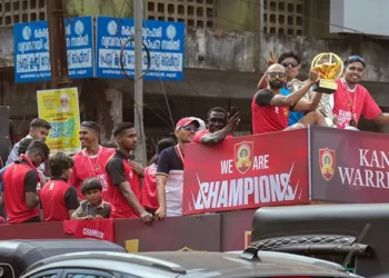 സൂപ്പര്‍-ലീഗ്-കേരള:-കണ്ണൂരിനെ-ആവേശത്തിലാക്കി-ഘോഷയാത്ര