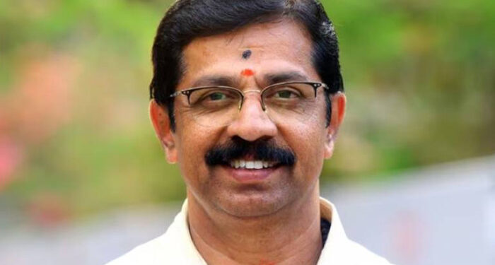 കരോള്‍-നടത്തിയ-കുട്ടികള്‍-മദ്യപിച്ചിരുന്നു,-മദ്യപന്മാരുമായി-ഉണ്ടായ-തർക്കങ്ങളെല്ലാം-ഏറ്റെടുക്കേണ്ട-ആവശ്യം-പാര്‍ട്ടിക്കില്ല,-സിപിഎം-ഏരിയ-കമ്മിറ്റിയുടെ-ബാൻഡ്-സെറ്റുമായി-പോകുന്നവരെ-കരോൾ-സംഘമായിട്ടാണോ-കാണേണ്ടത്??-വിദ്വേഷ-പരാമര്‍ശവുമായി-ബിജെപി-സംസ്ഥാന-വൈസ്-പ്രസിഡന്റ്