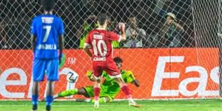 സൂപ്പര്-ലീഗ്-ഫുട്ബോളില്-കണ്ണൂര്-വാരിയേഴ്സിന്-കിരീടം