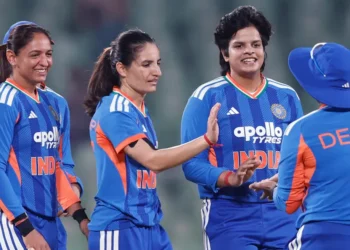 ലങ്കയെ-മുട്ടുകുത്തിച്ച്-ഷഫാലി;-ഗ്രീൻഫീൽഡിൽ-ഇന്ത്യക്ക്-ഉജ്ജ്വല-ജയം!