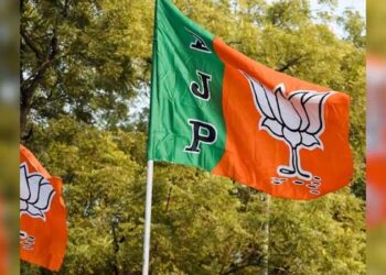 ബിജെപിയുടെ-‘ഓപ്പറേഷൻ-കമൽ’!!!-എൽഡിഎഫിനെ-പരാജയപ്പെടുത്താൽ-ഇരുട്ടി-വെളുക്കുന്നതിനുള്ളിൽ-എട്ട്-കോൺ​ഗ്രസ്-അം​ഗങ്ങൾ-ബിജെപിയിൽ,-പറച്ചിൽ-കോൺ​ഗ്രസ്-വിമതരെ-തിരിച്ചെടുത്തതിലുള്ള-അതൃപ്തി,-മറ്റത്തൂരിൽ-നടന്നത്-അപൂർവ-രാഷ്ട്രീയ-കുതന്ത്രങ്ങൾ