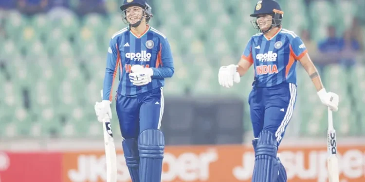 ഗ്രീന്‍ഫീല്‍ഡില്‍-റണ്‍മല-ഭാരതത്തിന്-ജയത്തുടര്‍ച്ച