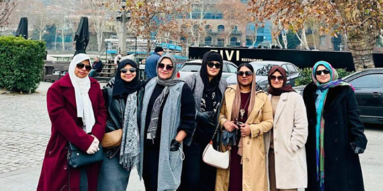 സ്വ​പ്ന​ച്ചിറ​കേ​റി-ഒ​രു-ജോ​ർ​ജി​യ​ൻ-യാ​ത്ര