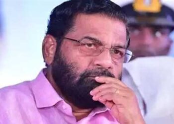 അയ്യപ്പന്റെ-മൊതല്-കട്ടവരെ-വെട്ടത്തു-കൊണ്ടുവരാനുറച്ച്-എസ്ഐടി!!-മുൻ-മന്ത്രി-കടകംപള്ളി-സുരേന്ദ്രനെ-ചോദ്യം-ചെയ്തു,-പിഎസ്-പ്രശാന്തിനേയും-ചോദ്യം-ചെയ്തതായി-സൂചന,-എ.-പത്മകുമാറിനുള്ള-കുരുക്ക്-മുറുക്കി-വിജയകുമാറിന്റെ-മൊഴി,-വിശ്വാസയോ​ഗ്യമല്ലെന്ന്-എസ്ഐടി