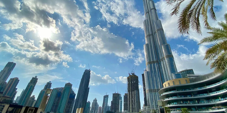 സ്വദേശിവത്ക്കരണം-കടുപ്പിക്കാൻ-യുഎഇ;-നിയമം-ലംഘിച്ചാൽ-സ്വകാര്യ-കമ്പനികൾക്ക്-കടുത്ത-പണി-വരുന്നു!