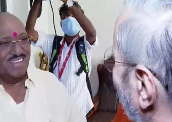 ബിജെപിയുമായും-ബന്ധുത്വം,-വെള്ളാപ്പള്ളിയുടെ-വീട്ടിലെത്തി-കൂടിക്കാഴ്ച-നടത്തി-ജെപി-നേതാവ്-പ്രകാശ്-ജാവ്ദേക്കർ,-അനു​ഗമിച്ച്-സംസ്ഥാന-നേതാക്കൾ