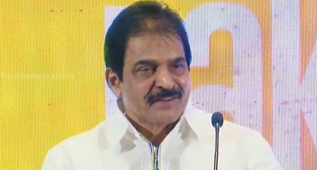 സ്വയം-സ്ഥാനാർത്ഥിത്വം-ആരും-പ്രഖ്യാപിക്കേണ്ട,-വിജയ-സാധ്യത-മാത്രമാകും-മാനദണ്ഡം…-ആദ്യ-സ്ഥാനാർഥി-പട്ടിക-ഈമാസം-20നകം,-കേരളത്തിൻ്റെ-ചരിത്രത്തിൽ-രണ്ട്-ശത്രുക്കളെ-നേരിടേണ്ടി-വന്ന-തെരഞ്ഞെടുപ്പാണ്-ഇത്,-ബിജെപിയും-സിപിഎമ്മും-ഒത്ത്-കൂടിയാലും-പ്രശ്നമില്ല,-അത്-തദ്ദേശ-തെരഞ്ഞെടുപ്പ്-തെളിയിച്ചു-കെസി-വേണുഗോപാൽ