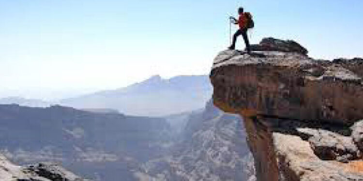 സാ​ഹ​സി​ക-ടൂ​റി​സം;-ഗൈ​ഡു​ക​ളും-ട്രെ​യി​ൽ-മാ​പ്പു​ക​ളും-പു​റ​ത്തി​റ​ക്കി