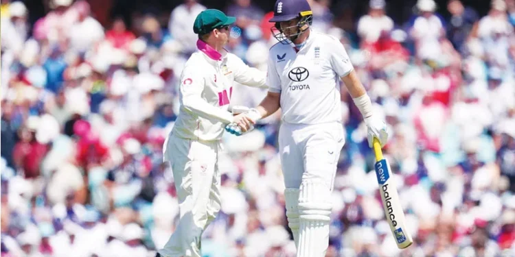 ആഷസ്:-ഇംഗ്ലണ്ടിന്-384;-തുടക്കം-ഗംഭീരമാക്കി-ഓസീസ്