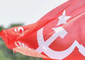 കളംമാറ്റി-നോക്കാൻ-സിപിഎം,-മുസ്‌ലിം-ജനവിഭാഗത്തെ-പിണക്കുന്നത്-തെരഞ്ഞെടുപ്പിൽ-ഗുണകരമാവില്ല,-അവരെ-ചേർത്തു-നിർത്താൻ-നോക്കണം-നിലപാട്-വ്യക്തമാക്കി-പാർട്ടി,-എകെ-ബാലൻറെ-പ്രസ്താവന-ഒന്നടങ്കം-പാർട്ടി-തള്ളിയതിനു-പിന്നിലും-ഈ-തന്ത്രമോ?