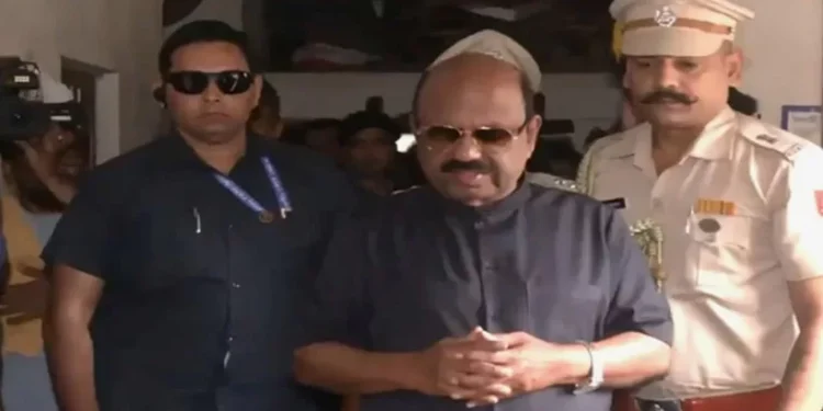 പശ്ചിമബംഗാൾ-ഗവർണർ-ആനന്ദ-ബോസിന്-വധഭീഷണി;-കൊൽക്കത്തൻ-തെരുവുകളിലൂടെ-തനിച്ച്-നടക്കുമെന്ന്-ഗവർണർ-സിവി.-ആനന്ദബോസ്