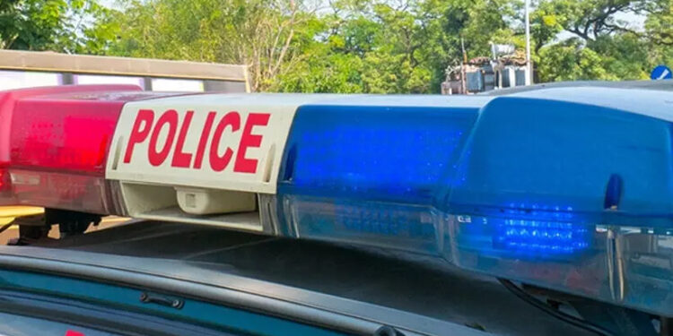 പുറമേരിയിൽ-റോഡിൽ-സ്ഫോടനം;-സ്കൂൾ-ബസിന്റെ-ടയർ-കയറിയ-ഉടനെ-പൊട്ടിത്തെറി