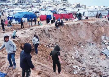 ഇസ്രയേൽ-വ്യോമാക്രമണത്തിൽ-ഹമാസ്-ആന്റി-ടാങ്ക്-മിസൈൽ-വിഭാ​ഗം-തലവൻ,-ആയുധ-നിർമ്മാണ-വിഭാഗം-മേധാവി-ഉൾപെടെ-14-പേർ-കൊല്ലപ്പെട്ടു,-കൊല്ലപ്പെട്ടവരിൽ-ടെന്റ്-ക്യാമ്പിലുണ്ടായിരുന്ന-കുട്ടികളും!!-ഇരകൾ-രക്ഷാപ്രവർത്തകർക്ക്-എത്താൻ-കഴിയാത്ത-പ്രദേശങ്ങളിൽ-കുടുങ്ങിക്കിടക്കുന്നു,-‘ബോർഡ്-ഓഫ്-പീസ്’-അടുത്തയാഴ്ച-പ്രഖ്യാപിക്കാനൊരുങ്ങി-ട്രംപ്