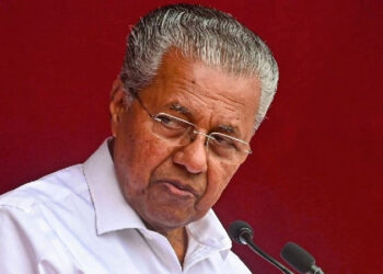 രാഹുൽ-മാങ്കൂട്ടത്തിലിന്റെ-അറസ്റ്റിന്-പിന്നാലെ-സൈബർ-ആക്രമണം;-മുഖ്യമന്ത്രിക്കും-ഡിജിപിക്കും-പരാതി-നൽകി-അതിജീവിത