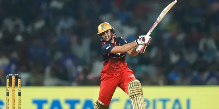 ആവേശപ്പോരിൽ-മുംബൈ-ഇന്ത്യൻസിനെ-വീഴ്ത്തി-ആർസിബി