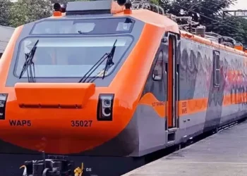 കേരളത്തിന്-നിരാശ;-അമൃത്-ഭാരത്-ട്രെയിനുകളിൽ-ഒന്നിൽ-പോലും-ഇടമില്ലാതെ-സംസ്ഥാനം