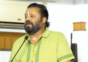 ‘കേരളത്തിൽ-എയിംസ്-വരും-മറ്റേ-മോനേ’…-സിനിമാ-സ്റ്റൈലിൽ-അധിക്ഷേപം-തട്ടിവിട്ട്-സുരേഷ്-ഗോപി!!-പുച്ഛം-കാണും,-പുച്ഛിച്ചോട്ടെ-അത്-അവരുടെ-ഡിഎൻഎയാണ്,-അതവർ-ചെയ്തു-കൊണ്ടേയിരിക്കട്ടേ…-ഇത്രയും-അടിതെറ്റിക്കിടക്കുന്ന-ചവിട്ടിത്തേക്കപ്പെട്ട്-കിടക്കുന്ന-രാഷ്ട്രീയ-പരമായി-വഞ്ചിക്കപ്പെട്ട-പ്രതലം,-പ്രദേശം,-അവിടുത്തെ-‘പ്രജകൾ’-അവർക്കരുഗ്രഹമായി-തീരണം-എന്നു-2015-ൽ-മോദിജിയോട്-പറഞ്ഞിരുന്നു’…