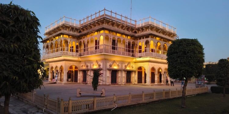 ചരിത്രമുറങ്ങുന്ന-കോട്ടകൾ…