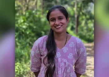 പയ്യാവൂരിൽ-സ്കൂൾ-കെട്ടിടത്തിൽ-നിന്ന്-ചാടിയ-വിദ്യാർത്ഥിനി-മരിച്ചു;-അവയവങ്ങൾ-ദാനം-ചെയ്യും