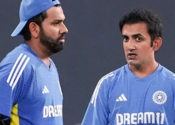 രോഹിത്തിനെ-വെട്ടിയത്-ഗംഭീറോ?-അഗാർക്കർ-വെറും-നിമിത്തം!-ഇന്ത്യൻ-ക്രിക്കറ്റിനെ-നടുക്കി-മനോജ്-തിവാരിയുടെ-വെളിപ്പെടുത്തൽ