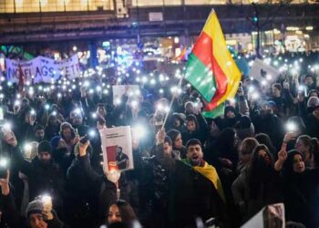 ആദ്യം-സട-കുടഞ്ഞുള്ള-​ഗർജ്ജനം,-ഇപ്പോൾ-ശാന്തൻ…-ഇറാനെതിരായ-സൈനിക-നീക്കം-നിർത്തിവെച്ച-ട്രംപിന്റെ-പിന്നിൽ-നെതന്യാഹുവിന്റെയും-അറബ്-സഖ്യകക്ഷികളുടെയും-സ്വാധീനം?-മറുവശത്ത്-പ്രകടനക്കാരെ-അടിച്ചമർത്തുന്നത്-അവസാനിപ്പിക്കാൻ-ഇറാൻ-നേതാക്കളോടും-അഭ്യർത്ഥിച്ച്-അറബ്-സഖ്യകക്ഷികൾ