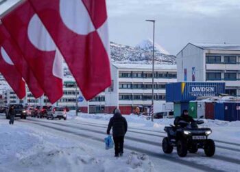 ആലുവചാണ്ടിയുടെ-റോളിൽ-ഡോണാൾഡ്-ട്രംപ്!!-മോഹവില-വാ​ഗ്ദാനം-ചെയ്തു,-ഡെൻമാർക്ക്-മൈൻഡ്-ചെയ്തില്ല,-ഇനി-കയ്യൂക്കിന്റെ-വഴി,-നാറ്റോ-രാജ്യങ്ങൾക്ക്-പുല്ലുവില!!-പക്ഷെ-നാറ്റോ-അമേരിക്കയ്ക്ക്-പകരം-റഷ്യയുമായി-കൈകോർക്കാൻ-തീരുമാനിച്ചാൽ…