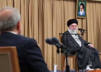 ‘ഖമേനിയെ-തൊട്ടുകളിച്ചാൽ-പൂർണയുദ്ധം’,-ട്രംപിന്-ഇറാന്റെ-മുന്നറിയിപ്പ്,-ഇറാനിലെ-സാമ്പത്തിക-പ്രതിസന്ധിക്ക്-കാരണം-യുഎസും-അതിന്റെ-സഖ്യകക്ഷികളും-ഏർപ്പെടുത്തിയ-മനുഷ്യത്വരഹിതമായ-ഉപരോധങ്ങളും-ദീർഘകാല-ശത്രുതയും-മസൂദ്-പെസെഷ്‌കിയാൻ