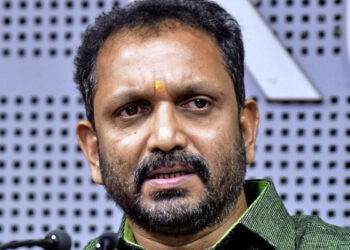 നാല്-ഹിന്ദുവോട്ട്-ചാക്കിലാക്കാനാണ്-സജി-ചെറിയാന്‍-ശ്രമിക്കുന്നത്,-ഇയാള്‍-ചെങ്ങന്നൂരിൽ-എങ്ങനെയാണ്-ജയിക്കുന്നതെന്ന്-മലോകർക്ക്-മുഴുവൻ-അറിയാം,-ഭൂരിപക്ഷ-സമുദായത്തിലെ-എല്ലാവരും-തമ്മിലടിച്ച്-നശിക്കണമെന്നാണ്-ചിലര്‍-ആഗ്രഹിക്കുന്നതെന്ന്-കെ-സുരേന്ദ്രന്‍