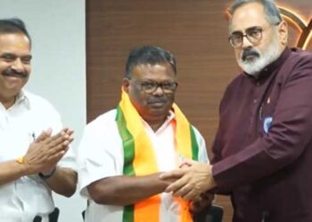 മത്സരിക്കാനില്ല,-നേതൃത്വത്തെ-പറഞ്ഞ്-മനസിലാക്കിക്കും-എസ്-രാജേന്ദ്രൻ,-മണ്ഡലത്തിലെ-ജാതിസമവാക്യങ്ങൾ-നിർണായകം,-തോട്ടംതൊഴിലാളി-നേതാവ്,-താഴെത്തട്ടിൽ-പ്രവർത്തിച്ച-പരിചയ-സമ്പത്ത്…-കളം-അനുകൂലം,-കളത്തിലിറങ്ങി-കളിക്കണമെന്ന്-ബിജെപി-നേതൃത്വം…-ദേവികുളം-മണ്ഡലം-തെരഞ്ഞെടുപ്പിൽ-ശ്രദ്ധാകേന്ദ്രം