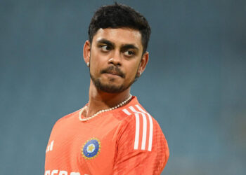 ശ്രേയസ്-അയ്യർ-പുറത്ത്!-ഇഷാൻ-കിഷൻ-മൂന്നാം-നമ്പറിൽ-ഇറങ്ങും;-കിവീസിനെതിരെ-നിർണ്ണായക-മാറ്റം-പ്രഖ്യാപിച്ച്-സൂര്യകുമാർ-യാദവ്