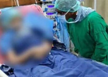 അമ്മയും-സഹോദരിയും-പൂർവ്വ-ജനിതക-രോഗത്താൽ-മരണത്തിനു-കീ‌ഴടങ്ങി,-അതേ-രോ​ഗം-പിടിപെട്ട-22കാരിയുടെ-ജീവൻ-തിരിച്ചുപിടിക്കാൻ-ചില-സുമനസുകളുടെ-സഹായത്തോടെ-നേപ്പാളിൽ-നിന്നു-കേരളത്തിലേക്ക്-വണ്ടി-കയറി,-ഒ‌ടുവിൽ-അവളുടെ-ഹൃദയവും-നിലച്ചു,-വിട-പറഞ്ഞത്-ഹൃദയം-മാറ്റിവയ്ക്കൽ-ശസ്ത്രക്രിയയ്ക്ക്-വിധേയയായ-ദുർഗ-കാമി