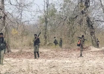 ജമ്മു-കശ്മീരിൽ-സുരക്ഷാ-സേനയുടെ-മിന്നൽ-ഓപ്പറേഷൻ;-ഒരു-ഭീകരനെ-വധിച്ചു