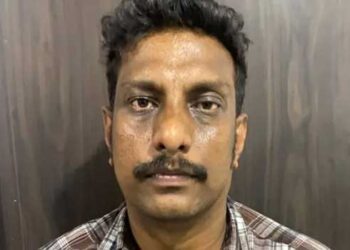 എലത്തൂരിലെ-യുവതിയുടെ-കൊലപാതകം-ബന്ധം-ഭാര്യ-അറിയാതിരിക്കാൻ!!-കൊലയ്ക്കു-ശേഷം-മൃതദേഹവുമായി-ലൈം​ഗിക-ബന്ധത്തിലേർപ്പെട്ടു,-പിന്നാലെ-ഭാര്യയെ-വിളിച്ച്-യുവതി-ആത്മഹത്യ-ചെയ്‌തു,-ആശുപത്രിയിലെത്തിക്കണമെന്നു-അറിയിച്ചു,-ആശുപത്രിയിലെത്തിച്ചത്-ഇരുവരും-ചേർന്ന്,-തിരികെ-വന്ന്-ദൃശ്യങ്ങൾ-നശിപ്പിക്കാനുള്ള-വൈശാഖന്റെ-പദ്ധതി-പാളിയതോടെ-പിടിവീണു