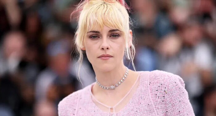 ഹോളിവുഡ്-നടിമാരെ-കാണുന്നത്-പാവകളെപ്പോലെ,-സംവിധായകരെ-ഉയര്‍ന്ന-സ്ഥാനത്ത്-കാണുമ്പോള്‍-അഭിനേതാക്കള്‍ക്ക്-നല്‍കുന്നത്-പുല്ലുവില,-ഇത്-പുരുഷന്മാര്‍-വളര്‍ത്തിയെടുക്കുന്ന-ധാരണ,-ആരോപണവുമായി-ക്രിസ്റ്റൻ-സ്റ്റെവാർട്ട്