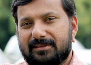 ഇത്രയും-പ്രശ്നക്കാരനായ-ഷാജൻ-സ്കറിയയെ-എന്തുകൊണ്ട്-നിങ്ങൾ-അറസ്റ്റ്-ചെയ്യുന്നില്ല-കോടതി,-പ്രതി-ഒളിവിലെന്ന്-പോലീസ്!!-എന്നിട്ട്-ദിവസംപ്രതി-യൂട്യൂബിൽ-വീഡിയോ-പോസ്റ്റ്-ചെയ്യുന്നുണ്ടല്ലോ?…-ഷാജൻ-സ്‌കറിയയെ-അറസ്റ്റ്-ചെയ്യാത്തതിൽ-കൊച്ചി-പോലീസിനെ-നിർത്തിപ്പൊരിച്ച്-കോടതി