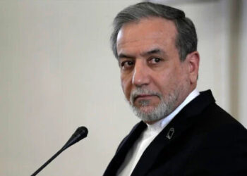 ഭീഷണികള്‍ക്ക്-വഴങ്ങില്ല,-തങ്ങളുടെ-സായുധസേനാംഗങ്ങൾ-സജ്ജരാണ്,-ഇറാനെതിരെ-ചെറുവിരല്‍-അനക്കിയാല്‍-യുഎസ്-വിവരമറിയും,-ട്രംപിന്-മറുപടിയുമായി-അബ്ബാസ്-അരാഗ്ചി