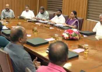 കന്യാസ്ത്രീകൾ-ഉൾപെടെയുള്ള-മതസ്ഥാപനങ്ങളിലെ-സ്ത്രീകൾക്ക്-സാമൂഹ്യ-സുരക്ഷാ-പദ്ധതിയുടെ-ആനുകൂല്യങ്ങൾ-ലഭ്യമാക്കാൻ-സർക്കാർ!!-വരുമാന-സർട്ടിഫിക്കറ്റ്,-അവിവാഹിത-സർട്ടിഫിക്കറ്റ്-എന്നിവ-ഒഴിവാക്കി-പകരം-പ്രത്യേക-അപേക്ഷ-ഫോറം