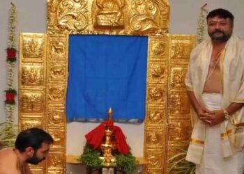 ശബരിമല-ശ്രീകോവിലിലേക്കു-പുതുതായി-നിർമിച്ച-സ്വർണപ്പാളികൾ-വീട്ടിൽ-പൂജയ്ക്കു-വച്ചാൽ-ഐശ്വര്യമുണ്ടാകുമെന്ന്-പോറ്റി-പറഞ്ഞു,-40-വർഷമായി-ശബരിമലയിൽ-ദർശനം-നടത്തുന്നു,-പോറ്റിയുമായി-അവിടെവച്ചുള്ള-പരിചയം,-ഉണ്ണിക്കൃഷ്ണൻ-വഴി-ഗോവർധനനെ-പരിചയപ്പെട്ടു!!-നടൻ-ജയറാമിന്റെ-മൊഴിയെ‌ടുത്ത്-എസ്ഐടി