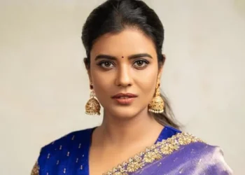 അടിവസ്ത്രങ്ങൾ-തന്നു,-മുന്നിൽ-വെച്ച്-മാറാൻ-പറഞ്ഞു;-താൻ-നേരിട്ട-‘കാസ്റ്റിംഗ്-കൗച്ച്’-തുറന്നുപറഞ്ഞ്-ഐശ്വര്യ-രാജേഷ്