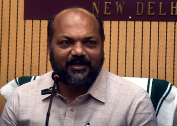 ചരിത്രത്തിലേക്കൊരു-ഗ്രീൻ-യാത്ര;-ഹൈഡ്രജൻ-ബസുകൾ-നിരത്തിലിറക്കുന്ന-ആദ്യ-വിമാനത്താവളമാകാൻ-സിയാൽ