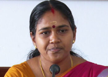 “മന്ത്രി-റിയാസിന്-നടക്കാൻ-വയ്യാത്ത-ആളല്ലല്ലോ,-നേരിട്ട്-പോയി-ആവശ്യങ്ങൾ-ചോദിച്ചുകൂടെ?”-ശോഭാ-സുരേന്ദ്രൻ