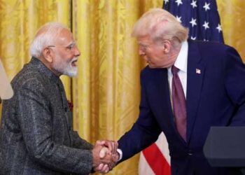 ട്രംപിന്റെ-സുഹൃത്ത്-പറയുന്നത്-യുഎസ്-ഇന്ത്യയെ-‘വരച്ച-വരയിൽ-കൊണ്ടുവന്നു,-മറ്റ്-രാജ്യങ്ങൾക്ക്-ഇതൊരു-മുന്നറിയിപ്പാണെന്ന്’!!-ബിജെപി-ഐടി-സെല്ലും-മോദി-അനുകൂല-മീഡിയയും-പറയുന്നു-“ഒരു-രാഷ്ട്രം,-ഒരു-പാർട്ടി,-ഒരു-നേതാവ്”എന്ന്…-ശരിക്കും-ഇന്ത്യ-അമേരിക്ക-താരിഫ്-യുദ്ധത്തിൽ-വിജയിച്ചത്-ആര്?