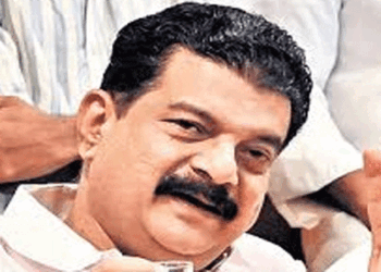 ‘ബേപ്പൂരിലെ-സ്ത്രീകൾക്ക്-പ്രസവിക്കണമെങ്കിൽ-വായ്പ-വാങ്ങേണ്ട-ഗതികേട്;-പറച്ചിലിൽ-വല്യ-വികസനമാണ്,-യാഥാർത്ഥ്യം-മറ്റൊന്നും;-മതിയായ-സൗകര്യങ്ങളുള്ള-ഒരൊറ്റ-സർക്കാർ-ആശുപത്രി-പോലുമില്ല‘-പിവി-അൻവർ